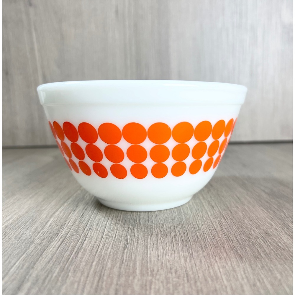 Vintage Pyrex 401 Orange New Dots Mixing Bowl 1.5 Pt White Milk Glass MCM